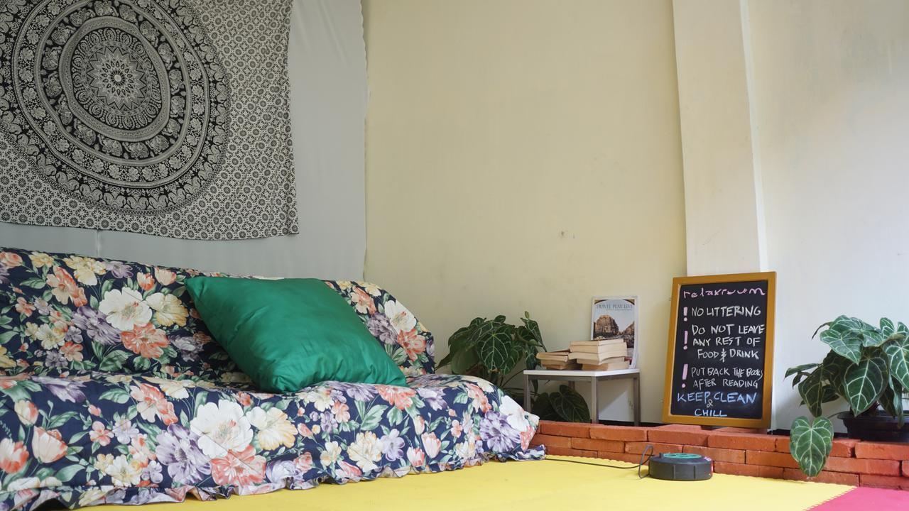 The Sleepingroom Hostel Jogyakarta Zewnętrze zdjęcie