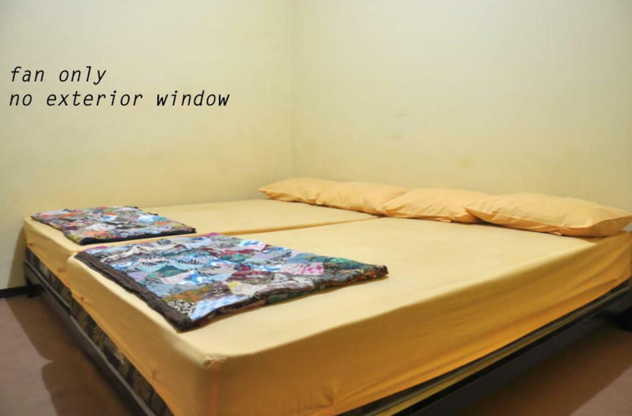The Sleepingroom Hostel Jogyakarta Zewnętrze zdjęcie